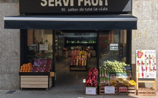 Frutería en traspaso en avinguda Francesc Macià – Vilanova i la Geltrú (Barcelona) [TRASPASO solo negocio] – 299 m2