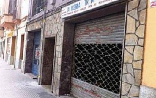 Local en Francesc Pi i Margall (calle), 21 – *Pere Garau (Palma) [VENTA ] – 224 m2