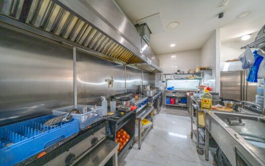 Local en calle Cervantes – Calella (Barcelona) [VENTA] – 252 m2