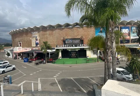 Take away en Avenida Pilar Calvo, 10, Nueva Andalucía, Marbella (MÁLAGA) – [TRASPASO] – 40 m2